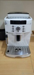 DeLonghi magnifica S - 1