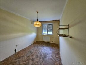 Štúrovo predaj 3.izbový byt s balkónom 4457/24