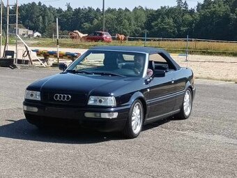 Audi 80 2.6 V6 Blau edice