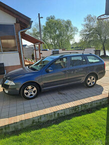 Škoda Octavia Combi 2.0 TDI Elegance - 1