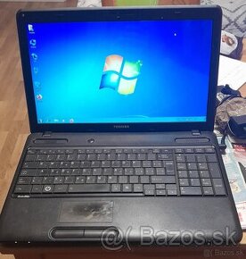 Toshiba C660 - i3, 3GB, 250GB, 15,6"