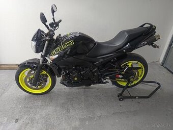 Suzuki gsr 600 abs 2008