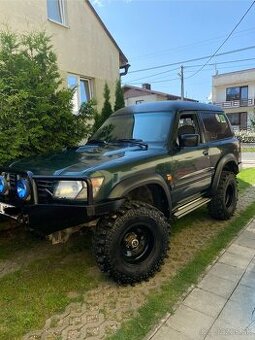 Nissan Patrol y61