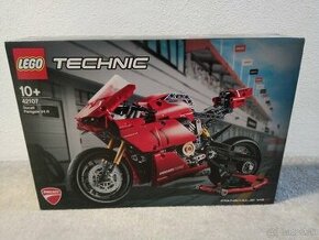 Predám lego technic 42107 - 1