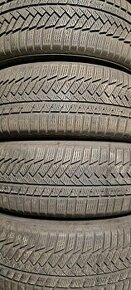 Predám 4ks jazdené zimné 235/55r18-100H