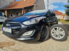 Hyundai i30 1.6i MPI DOHC Comfort 120k M6 (benzín) - 1