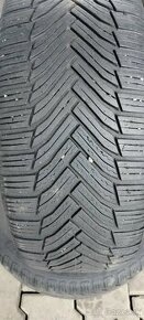 Predám 2 zimné pneumatiky 225/45 R17 91H Michelin