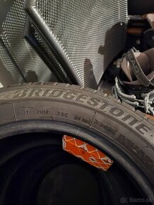 Bridgestone Blizzak zimne 225/55 R17 97H