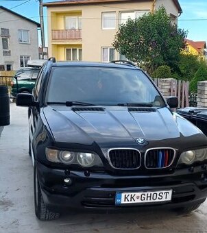 BMW X5,3.O-135KW,PLNE FUNKČNY,PRAVIDELNE SETVISOVANY,4KOLA