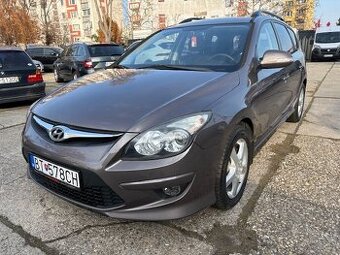 Hyundai i30 CW 1.4i MPI CVVT Comfort