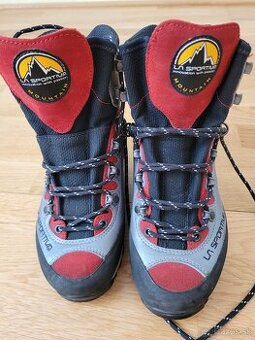 Turisticke topanky LA Sportiva 36.5