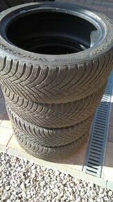 ZIMNÉ 225/45 R17 rok 2022 cca 7-7,5 mm a rok 2019 cca 5-6 mm