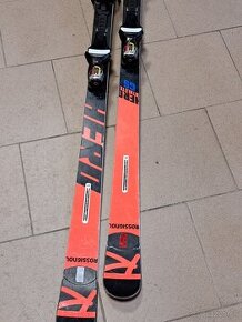 Rossignol hero lyze