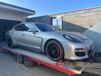 Predám Porsche panamera gts poškodené