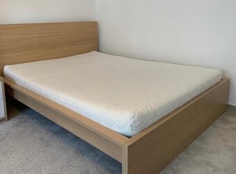 Ikea Malm postel s matracom