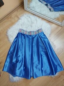 Modrá sukňa × S