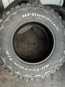 BfGoodrich All Terrain T/A 255/70 R16