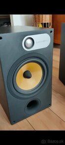 Bowers & Wilkins 685