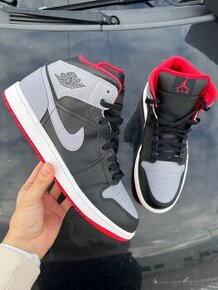 Nike Air Jordan 1 Mid Čierne