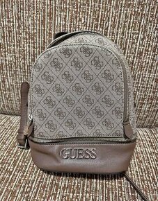 Ruksak Guess