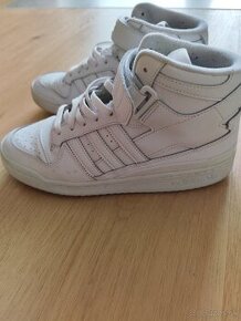 Adidas Forum