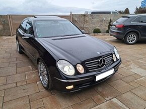 Mercedes E 350 , benzin, 200 kw