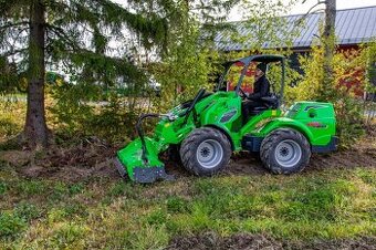 Predám kĺbový nakladač s teleskopickým ramenom – Skvelý stav