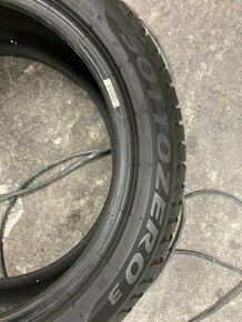 Pirelli Sottozero 3 245/45 R18 DOT 2022 - 1