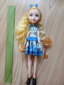 Ever After High Bábika