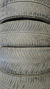 Predám 4ks jazdené zimné 245/45r18-100V Michelin - 1