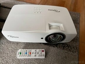 Optoma eh460st