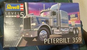 Peterbilt 359 plastový model