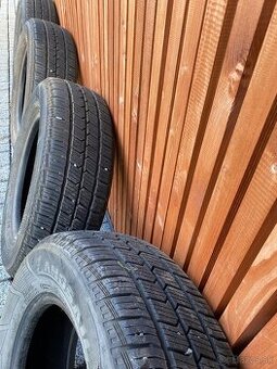 195/70 R15C 104/102R M+S