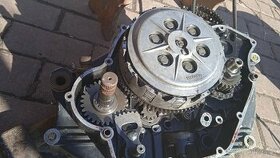 Cagiva 350 motor - 1