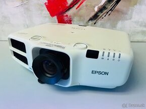 Epson EB-G6650WU- 6000 ANSI lum., 1920x1200- top stav