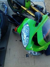 Na ND Kawasaki Ninja  ZX 10R.