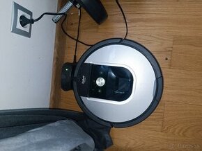 Predám robotický vysávač Roomba 965