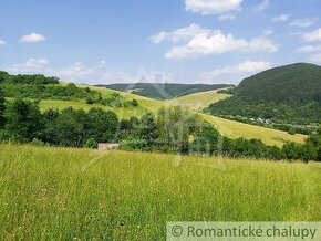 Väčší pozemok na stavbu v tichom horskom prostredí  nad ob