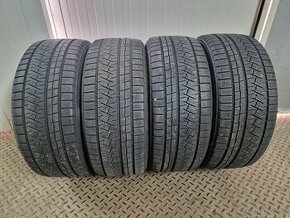 245/40 R20 Triangle snowlink