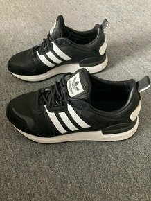 Dámske tenisky Adidas ZX 700 hd