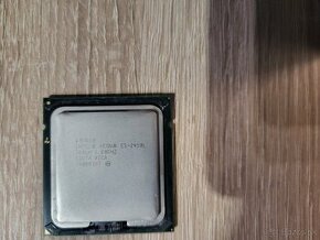 Intel Xeon E5-2450L 1.80GHz