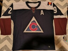 Novy Hokejovy dres Nathan MacKinnon Colorado 2XL