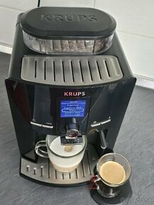 Predam plnoautomaticky kavovar Krups EA8200
