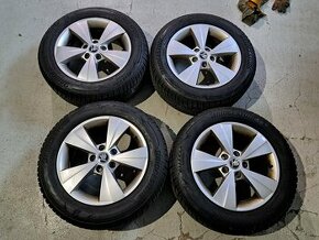 Predam Original elektrony Skoda 5x112 R16 a zimne pneu