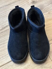 Papučky štýl Ugg písaná 38 ale skôr 38,5