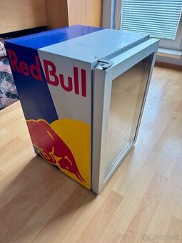 RedBull chladnička