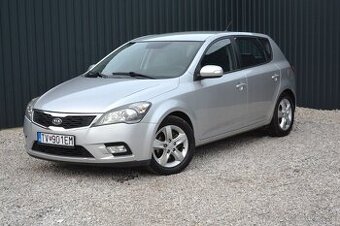 KIA Cee’d 1.6 benzín, SR voz