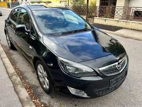 Predám Opel Astra 1.7 CDTi r.v. 2012