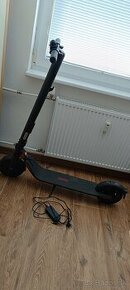 Elektrická kolobežka Ninebot Segway KickScooter ES2 - 1