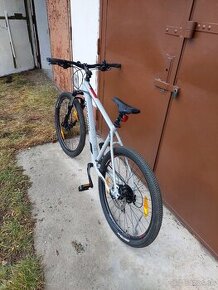 Predám horský bicykel Genesis 3.2  27.5"